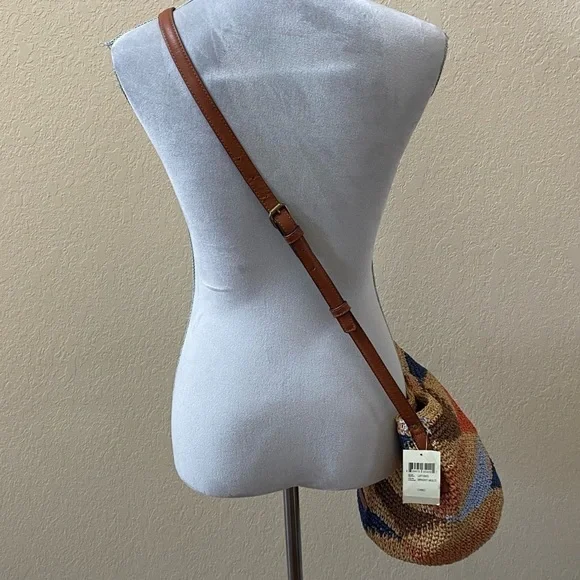 NWT Raffia Lucky Brand bucket purse - Picture 6 of 11